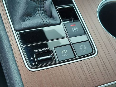 Used 2021 Toyota Sienna XLE image 34