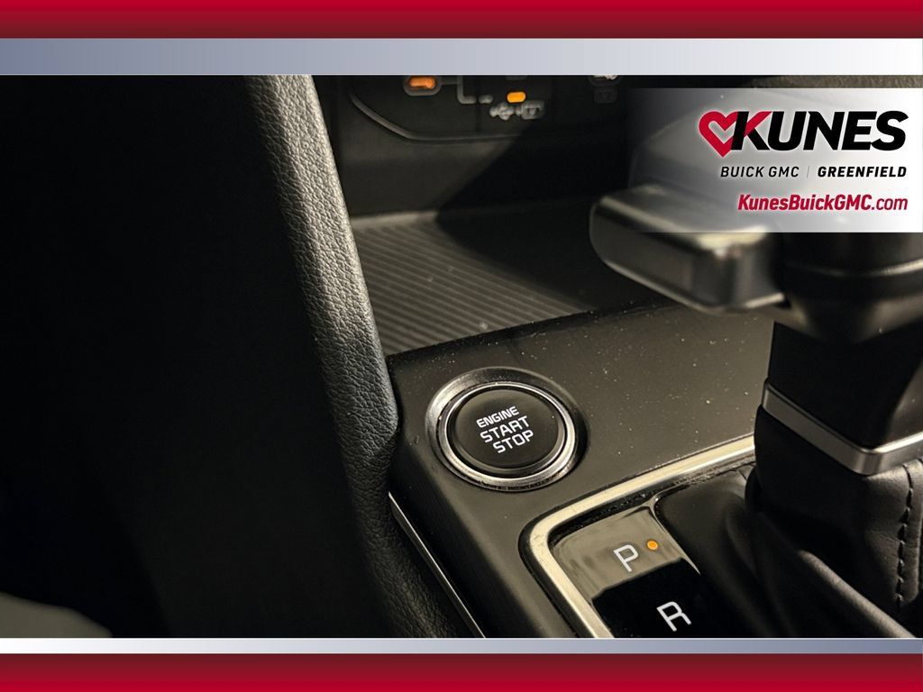 Used 2026 Kia Sportage LX FWD image 31