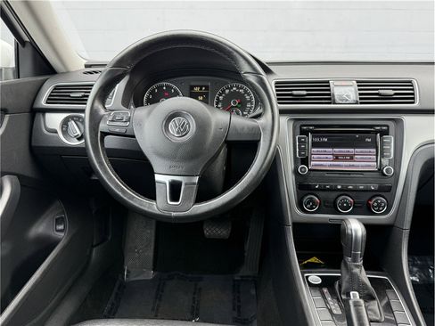 Used 2015 Volkswagen Passat 1.8T Limited Edition FWD image 14