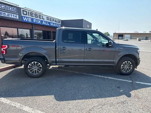 Used 2020 Ford F150 XLT w/ Equipment Group 302A Luxury AWD/4WD image 12
