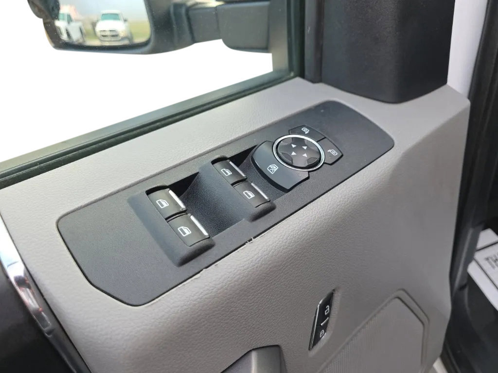 Used 2020 Ford F250 XLT w/ XLT Value Package AWD/4WD image 14