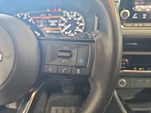 Certified 2023 Nissan Rogue SV w/ SV Premium B Package AWD/4WD image 18