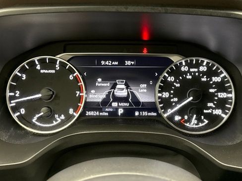 Used 2023 Nissan Rogue SV image 13