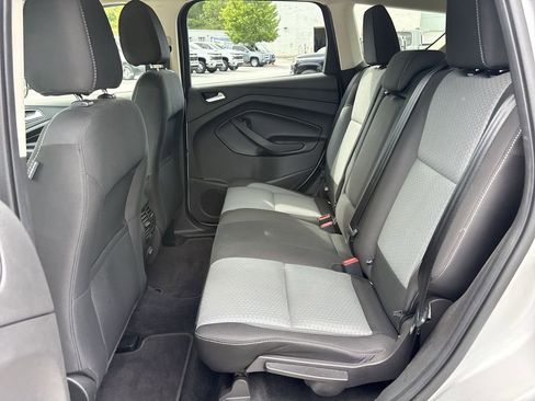 Used 2017 Ford Escape SE FWD image 23