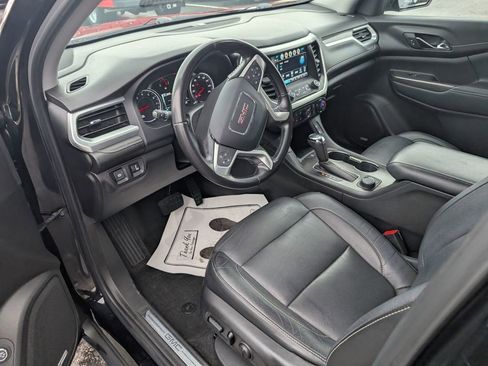 Used 2019 GMC Acadia SLT w/ Black Edition image 12