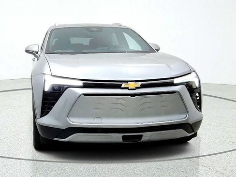 Used 2024 Chevrolet Blazer EV LT AWD/4WD image 2