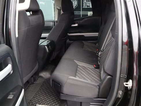 Used 2018 Toyota Tundra SR5 image 13