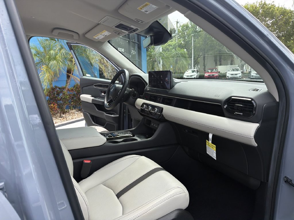Certified 2026 Honda Passport RTL image 33