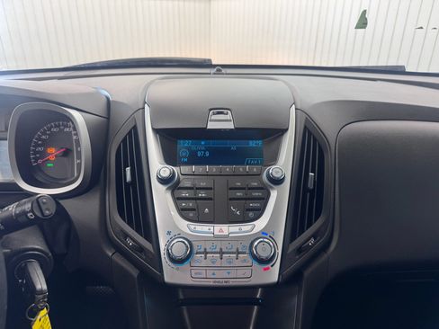 Used 2010 Chevrolet Equinox LT w/ Vehicle Interface Package FWD image 18