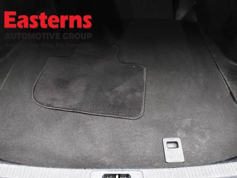 Used 2023 Toyota Camry SE FWD image 9