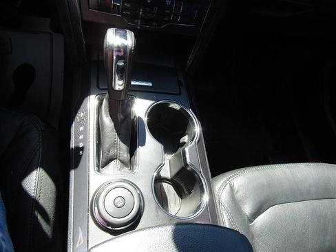 Used 2017 Ford Explorer XLT w/ Equipment Group 202A image 23