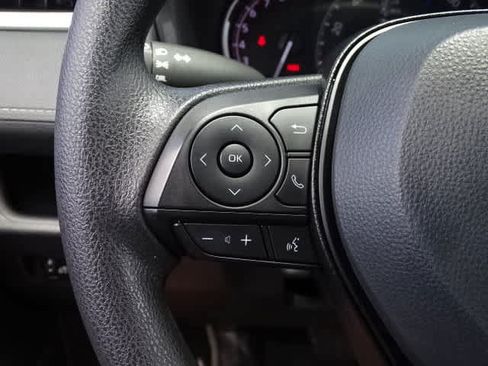 Used 2024 Toyota RAV4 LE FWD image 36