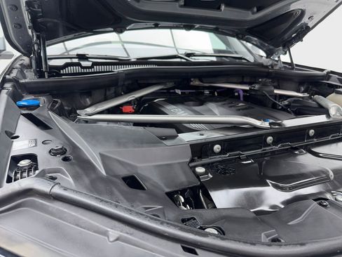 Used 2024 BMW X5 sDrive40i w/ Premium Package image 13