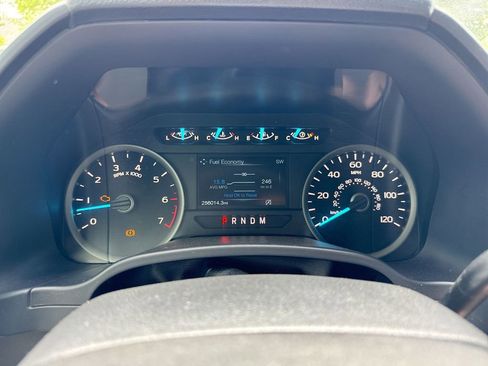 Used 2019 Ford F150 XLT w/ Trailer Tow Package AWD/4WD image 12