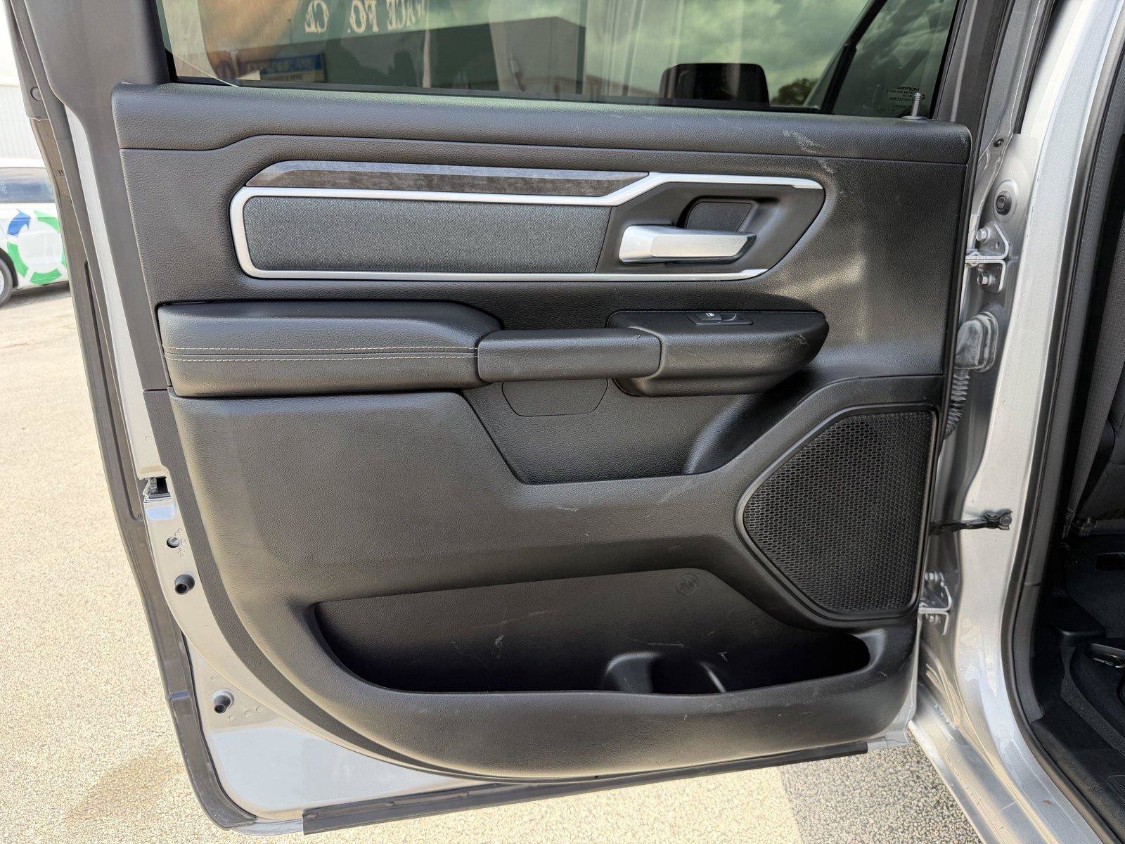 Used 2022 RAM 1500 Lone Star AWD/4WD image 17