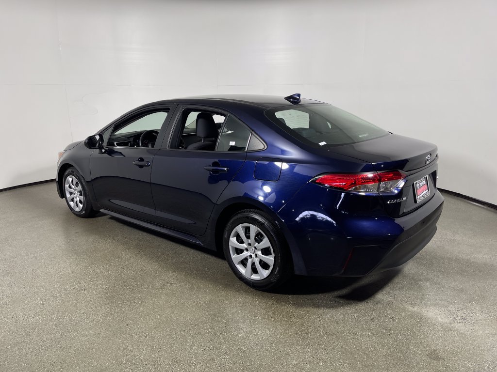 Used 2024 Toyota Corolla LE FWD image 5