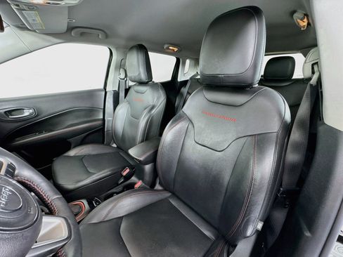 Used 2018 Jeep Compass Trailhawk w/ Leather Interior Group AWD/4WD image 20