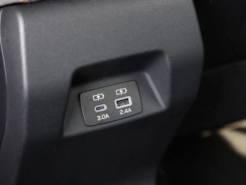 Used 2026 Subaru Crosstrek 2.5i Limited AWD/4WD image 4
