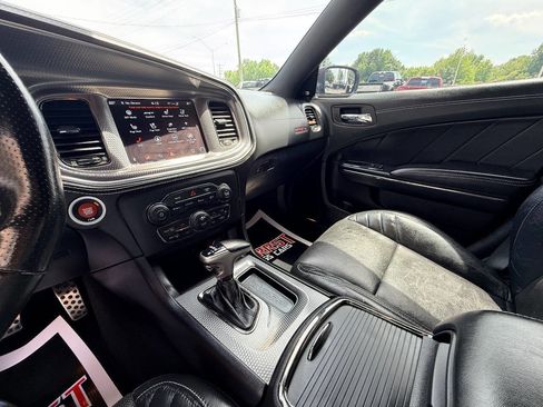 Used 2020 Dodge Charger SRT Hellcat RWD image 27