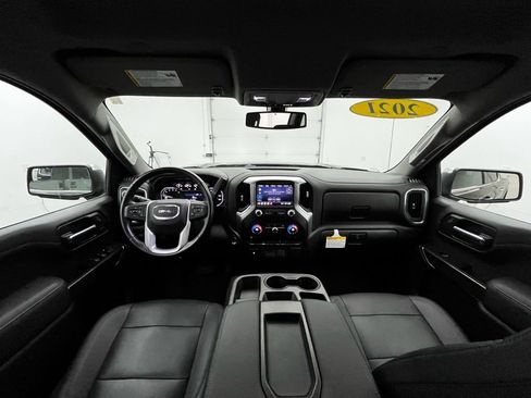 Used 2021 GMC Sierra 1500 SLT image 2