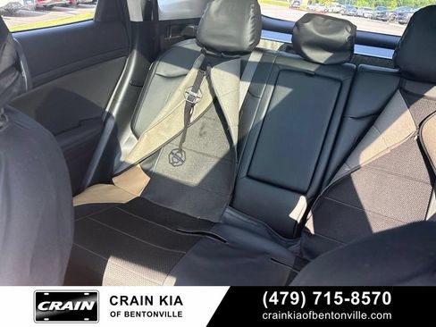 Certified 2026 Kia Sportage EX w/ EX Panorama Roof Package FWD image 18