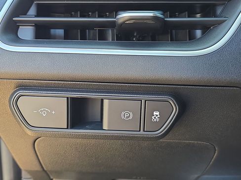 New 2025 Kia K4 LXS image 30