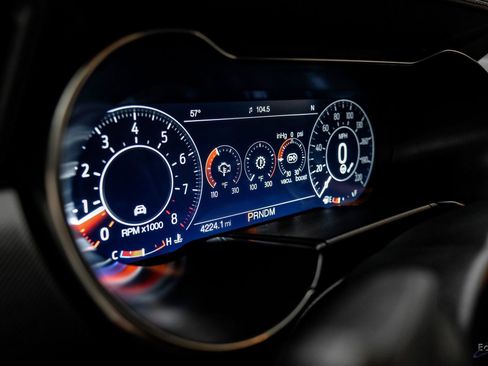 Used 2022 Ford Mustang Shelby GT500 w/ Technology Package image 34