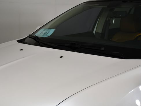 Used 2014 Lincoln MKX AWD w/ Equipment Group 102A image 12
