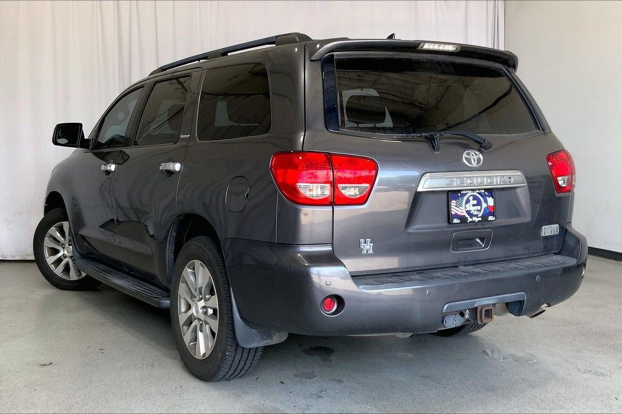 Used 2016 Toyota Sequoia Limited w/ Safety & Convenience Package RWD image 5