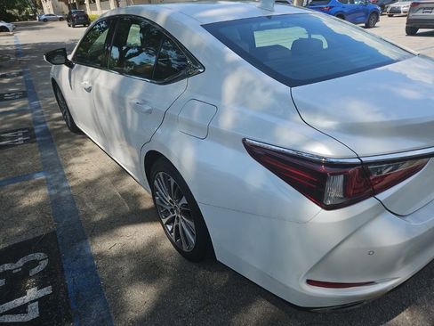 Used 2019 Lexus ES 350 w/ Premium Package FWD image 10