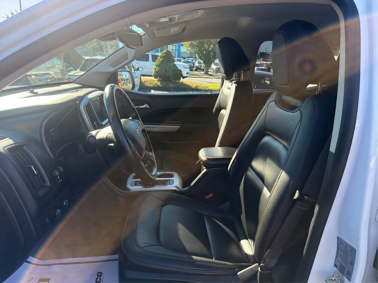 Used 2022 Chevrolet Colorado LT w/ Luxury Package AWD/4WD image 9