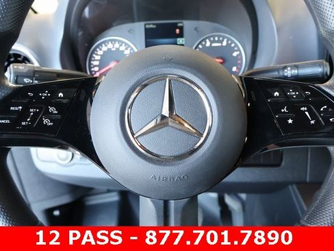 Used 2025 Mercedes-Benz Sprinter 2500 image 18