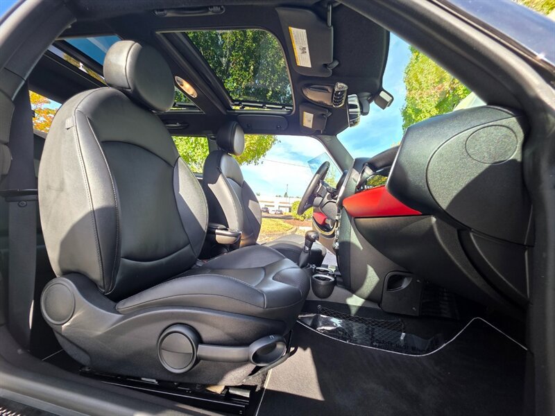 Used 2013 MINI Cooper Hardtop w/ Premium Pkg 2 FWD image 14