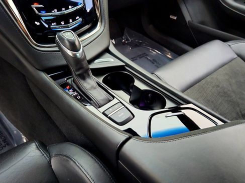 Used 2019 Cadillac CTS V w/ Luxury Package image 17