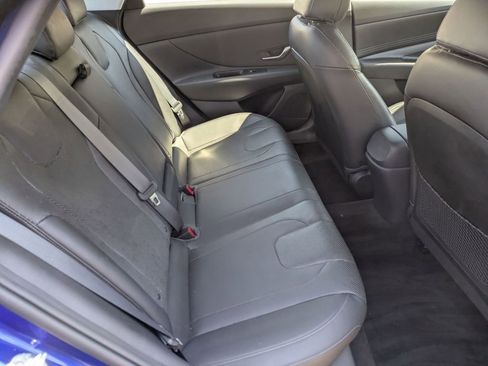 Certified 2021 Hyundai Elantra Limited FWD image 24