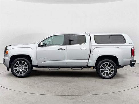 Used 2018 GMC Canyon Denali image 2