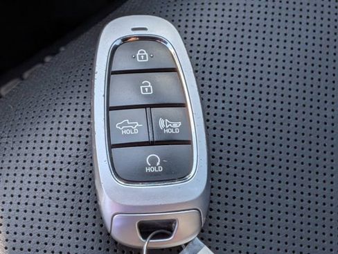 Used 2024 Hyundai Santa Cruz Limited AWD/4WD image 34