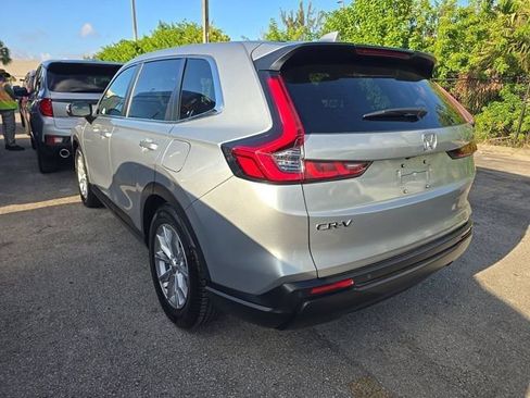 Used 2025 Honda CR-V EX-L image 4