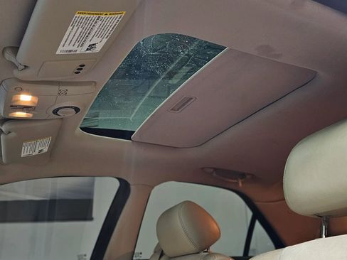 Used 2005 Cadillac CTS V image 31