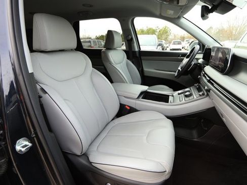 Used 2024 Hyundai Palisade SEL image 54