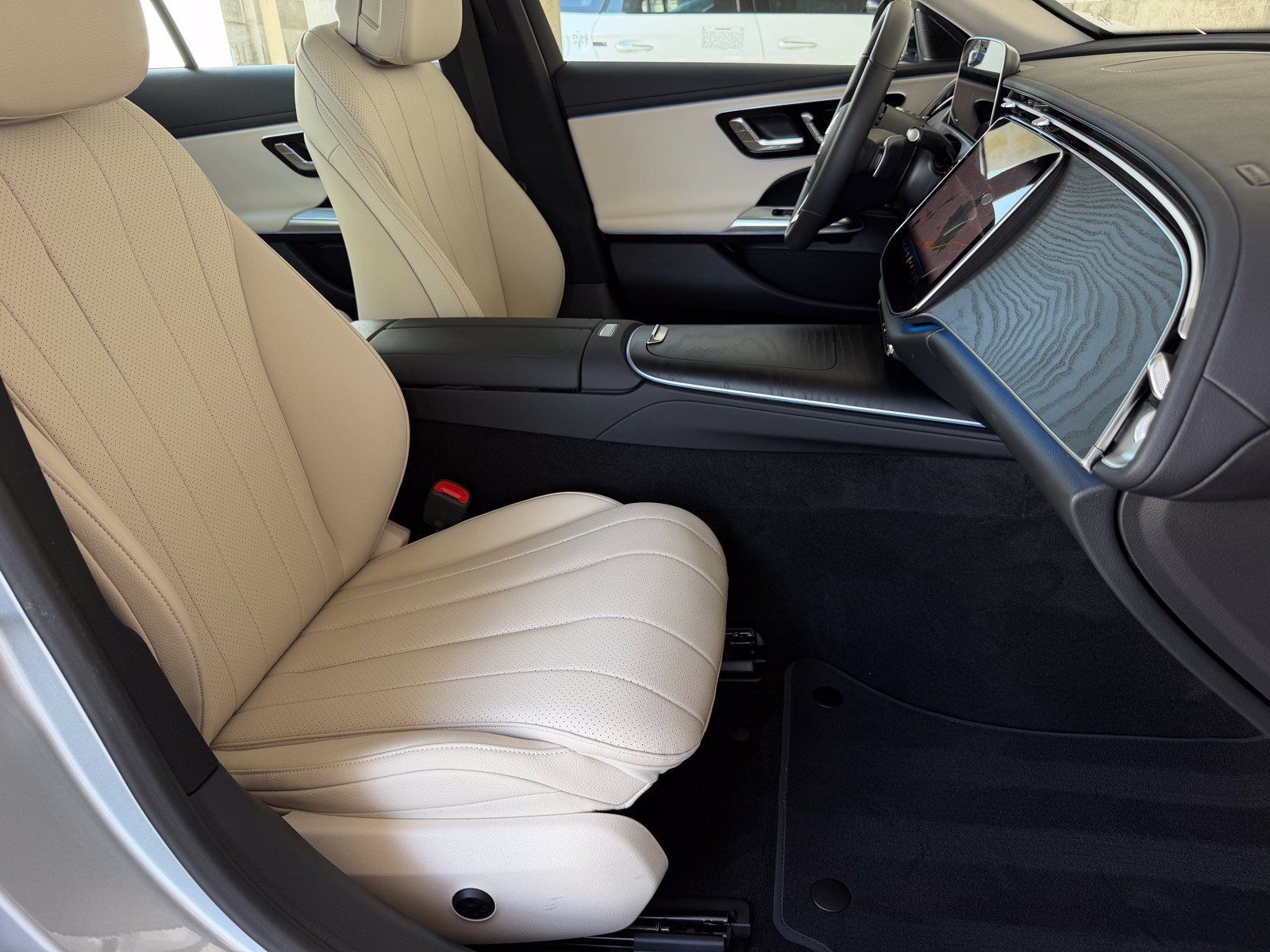 Certified 2026 Mercedes-Benz E 350 4MATIC Sedan image 19