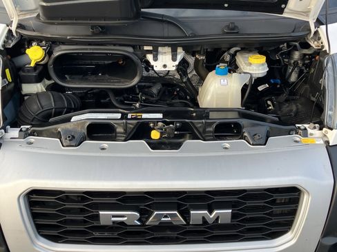Used 2020 RAM ProMaster 2500 w/ Interior Convenience Group image 33