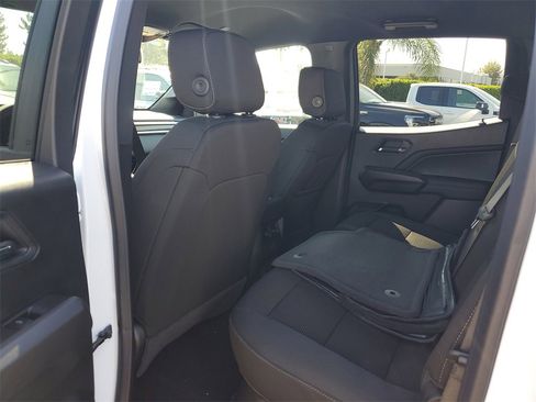 New 2026 GMC Canyon Elevation w/ Convenience Package image 9