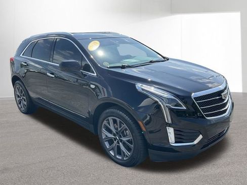 Used 2019 Cadillac XT5 Premium Luxury w/ LPO, Black Ice Package AWD/4WD image 3
