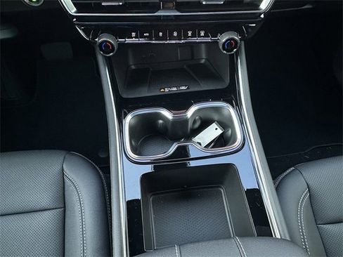 New 2026 Chevrolet Traverse LT w/ Driver Confidence Package image 16