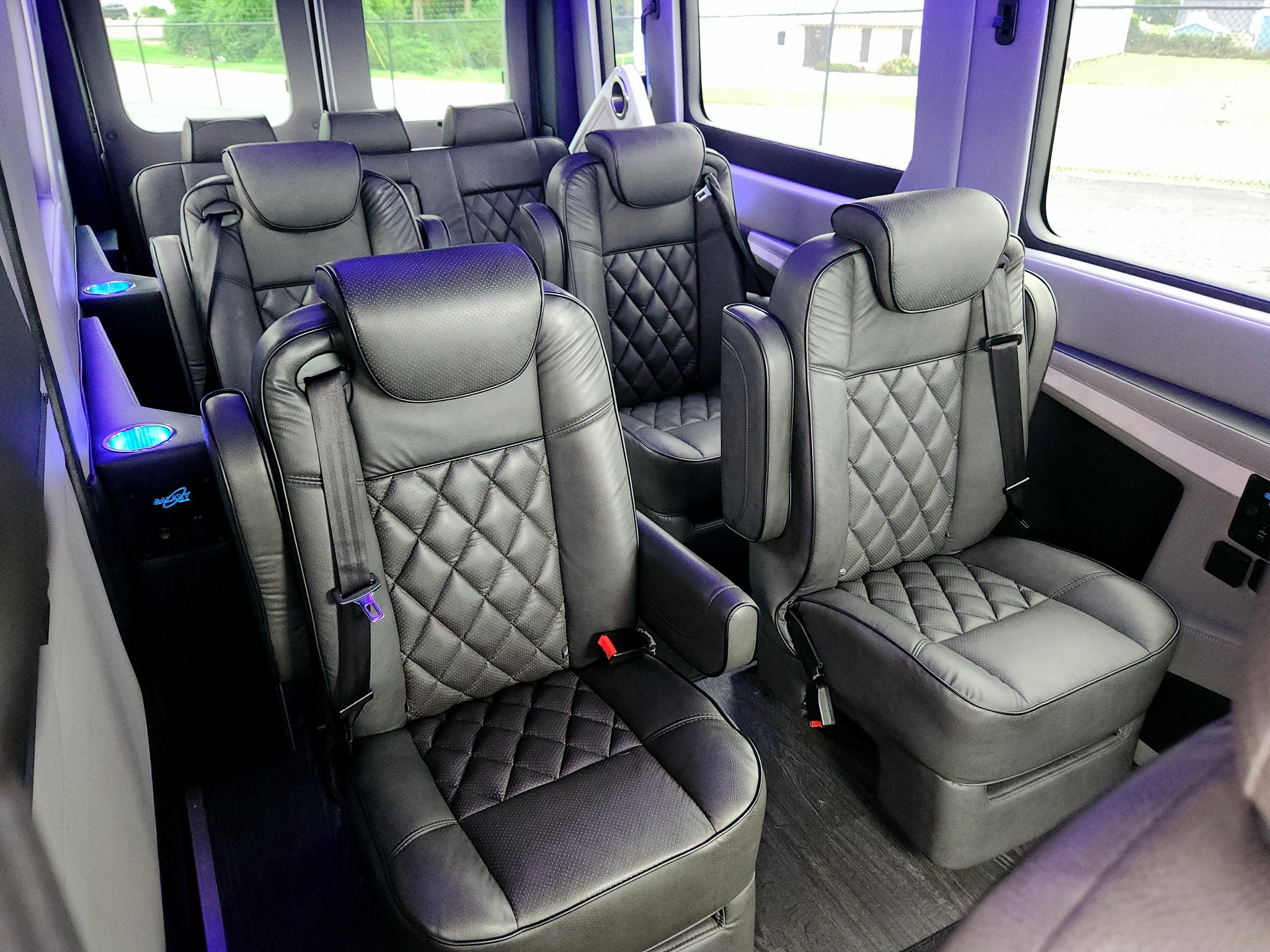 Used 2023 RAM ProMaster 2500 w/ Premium Convenience Group (B) FWD image 4