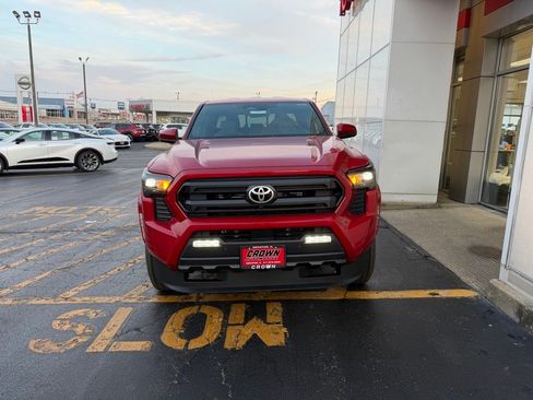 New 2026 Toyota Tacoma SR5 image 2