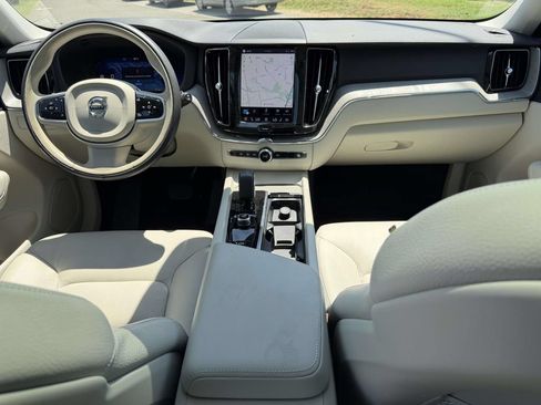 Used 2024 Volvo XC60 B5 Plus AWD/4WD image 2