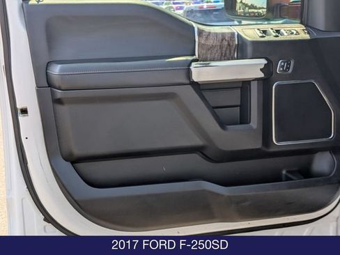 Used 2017 Ford F250 Lariat w/ Lariat Ultimate Package AWD/4WD image 11