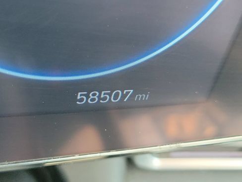 Used 2025 Hyundai Elantra SEL FWD image 26